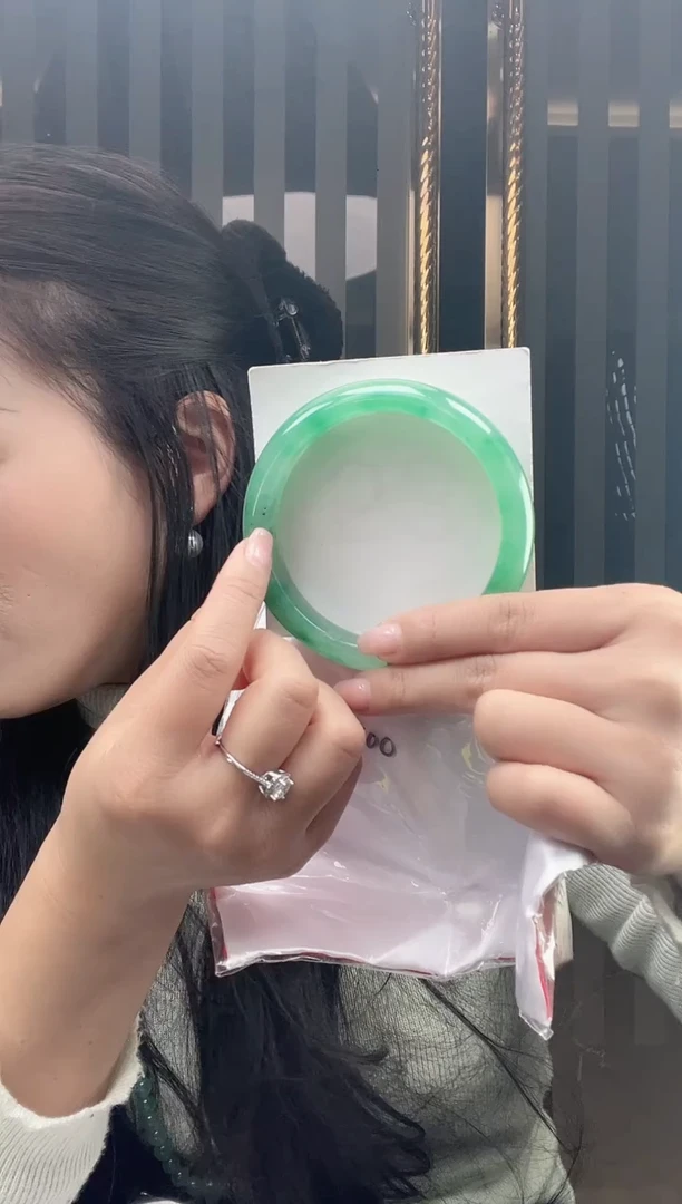 未镶嵌手镯石英质玉25