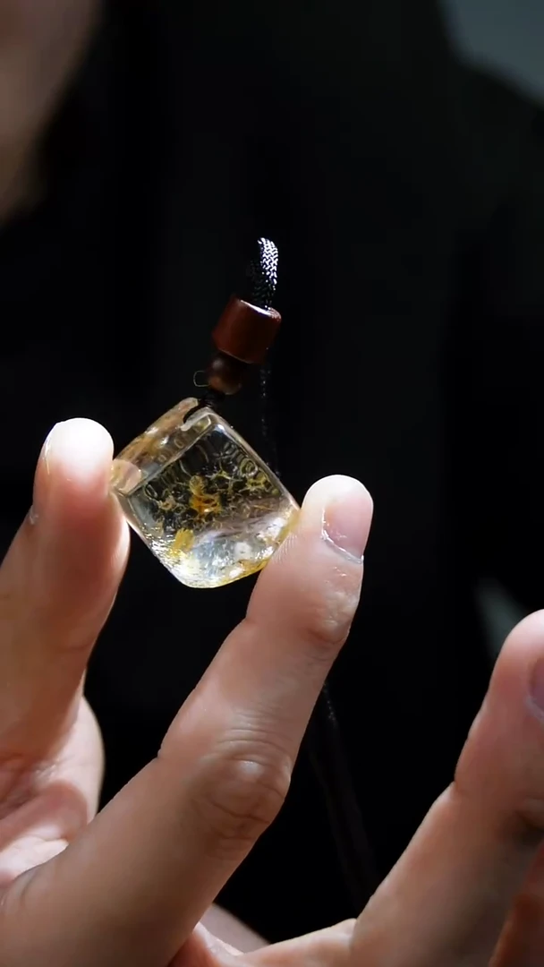 吊坠(赠链)未镶嵌水晶水晶