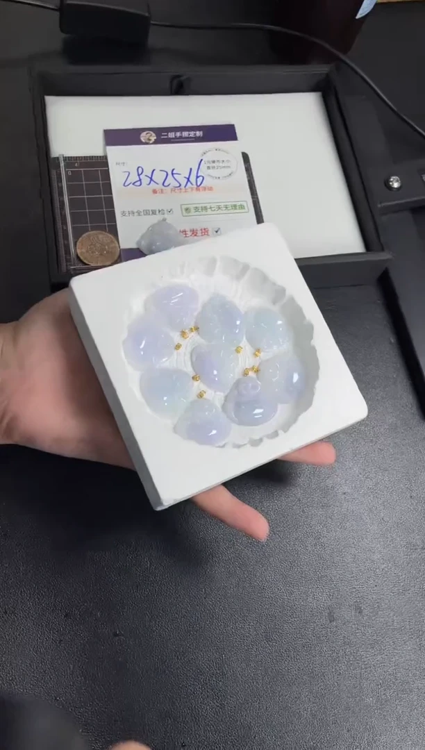 18K金镶嵌挂件翡翠佛公FL5@多样性发其一CP配绳