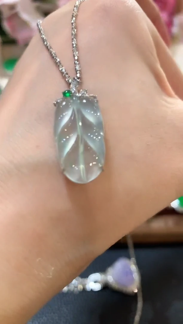 吊坠(不含链)18K金镶嵌翡翠z59
