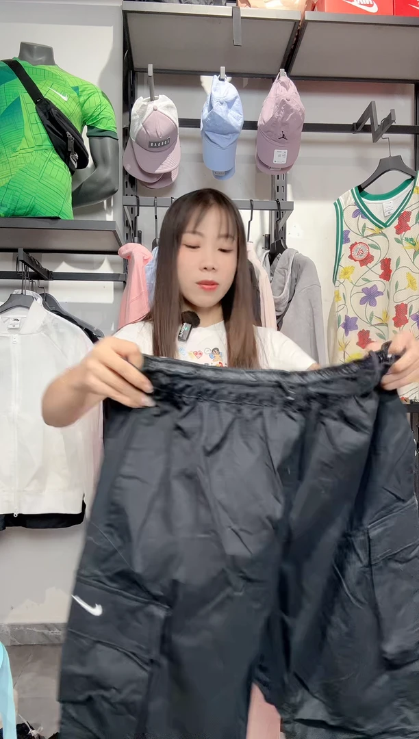 1356 编码 瑕疵款直播间过款为准 尺码