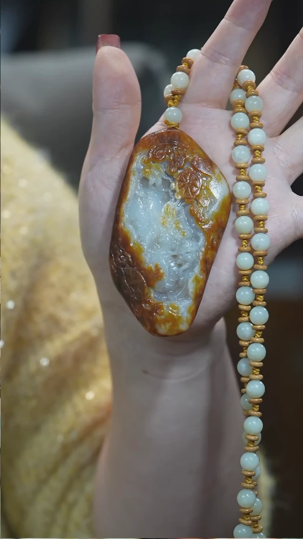 颈饰未镶嵌和田玉龙