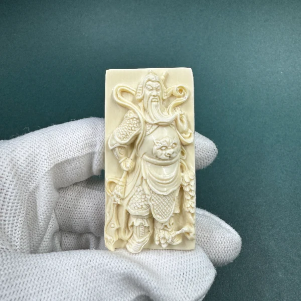 E6558天然猛犸牙雕刻件 支持鉴定 假一罚四