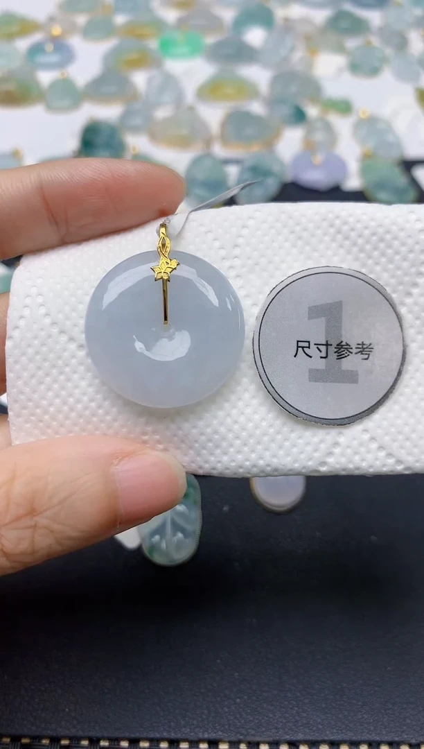 翡翠18K金镶嵌颈饰天然缅甸A货翡翠