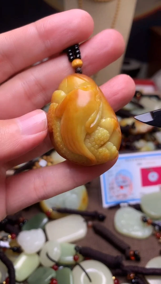 颈饰未镶嵌和田玉新疆料青海料清水和田玉吊坠