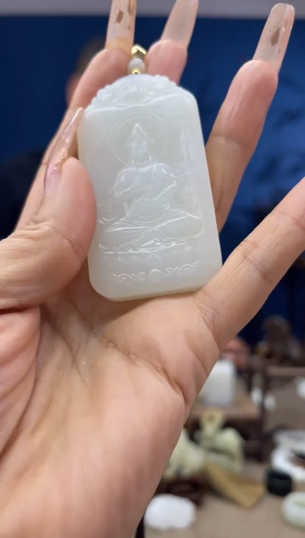 和田玉未镶嵌颈饰1