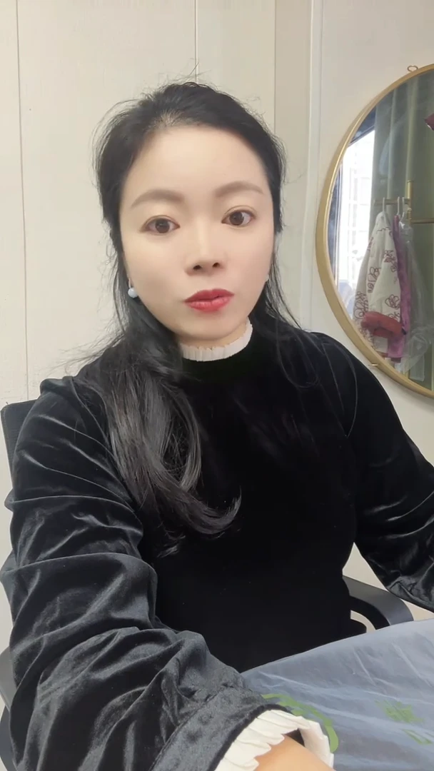 云**人丹桂红茶一包一包