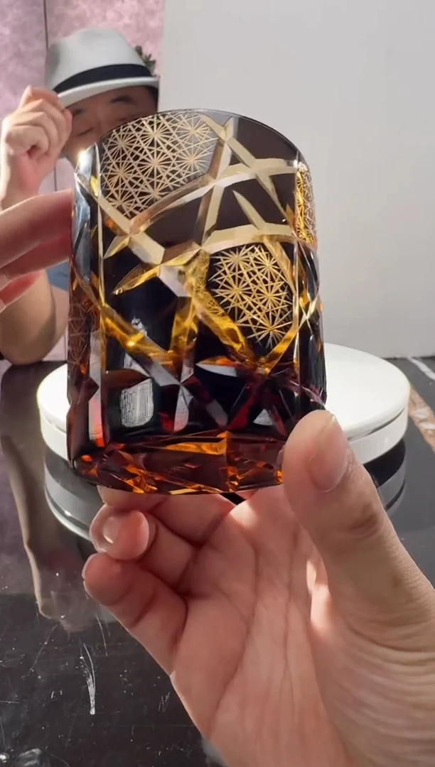 摆件紫金色闪电威士忌杯