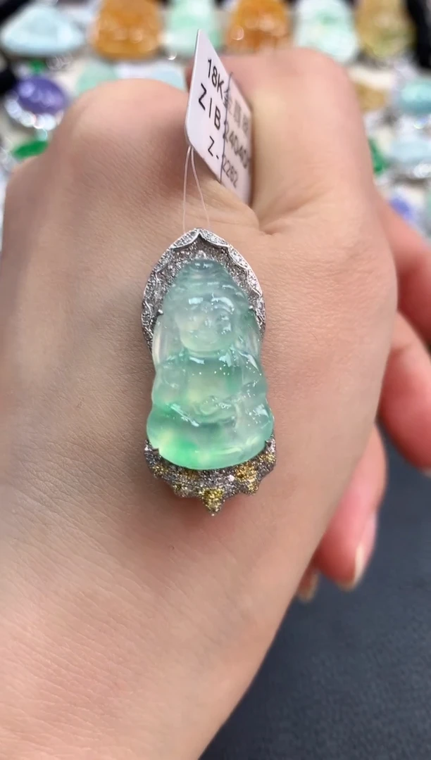 【闪购商品】翡翠吊坠(不含链)18K金镶嵌m41