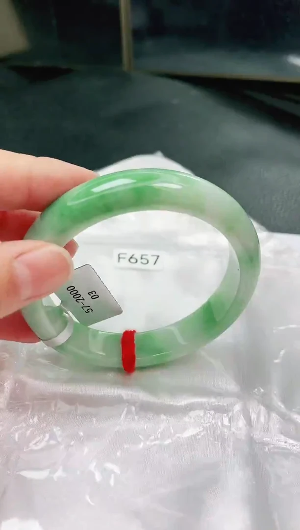 未镶嵌手镯翡翠缅甸天然A货翡翠手镯