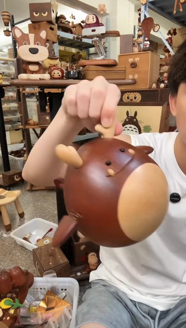 木唢**哈原木龙蛋摆件