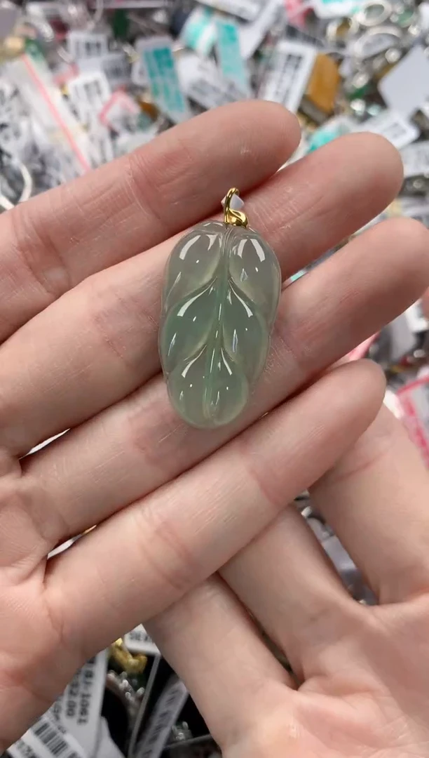 18K金镶嵌戒指翡翠5555    1