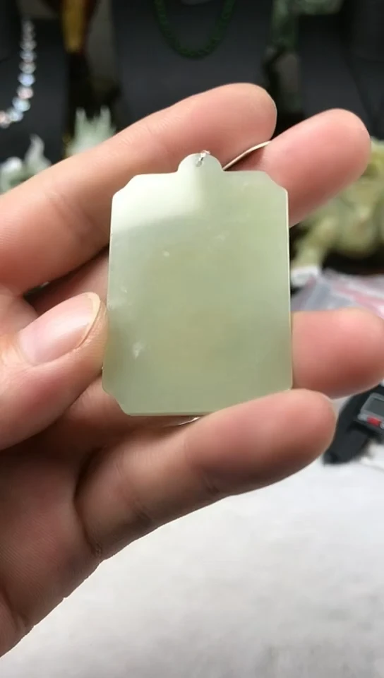 和田玉未镶嵌颈饰?****?龙牌