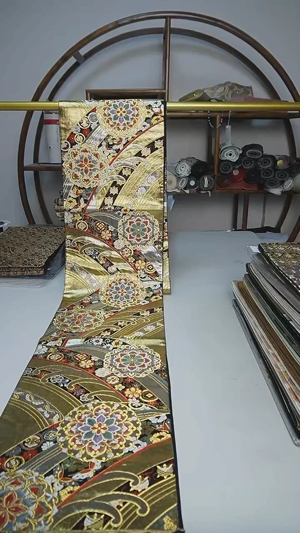 织绣46西阵织六通宝相花