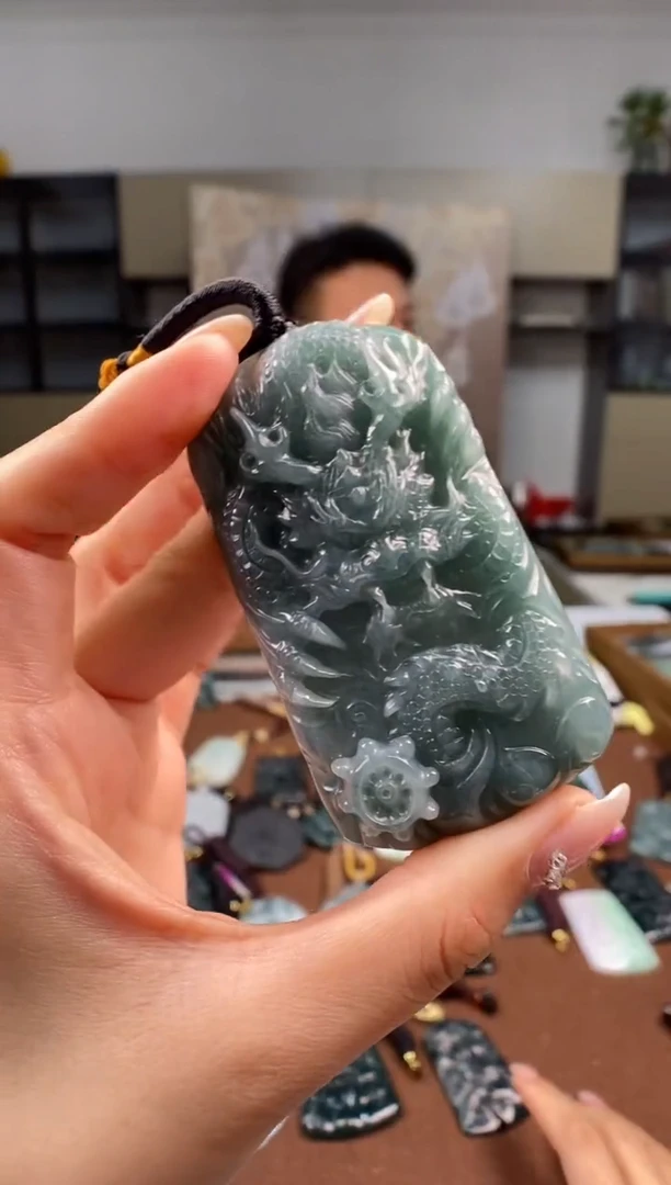 颈饰未镶嵌翡翠多样性发其一