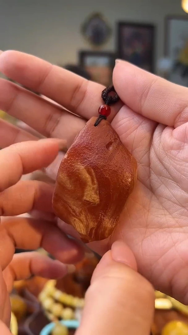 琥珀颈饰未镶嵌吊坠