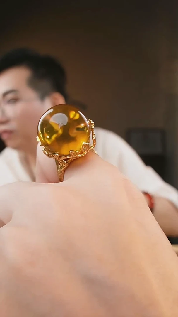 裸石琥珀未镶嵌20+蓝珀戒指