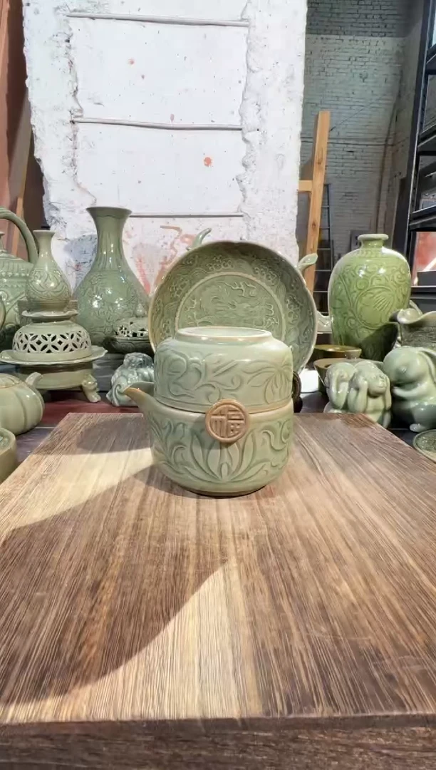 耀州窑莲纹手工快客壶