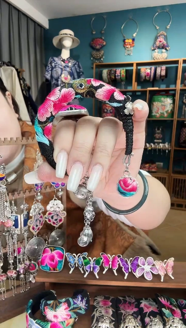 刺绣纯手工民族风刺绣手镯