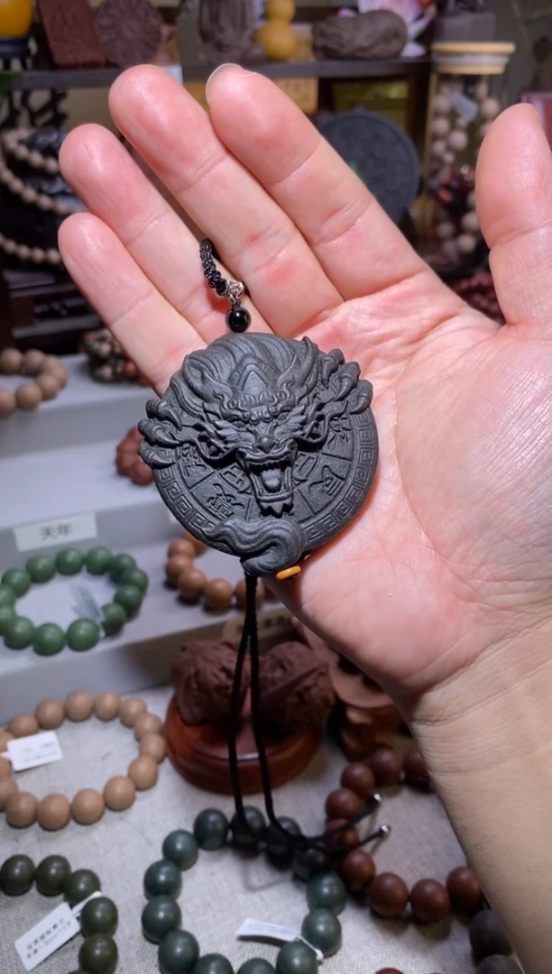 【闪购商品】泥塑浅笑香友补玄龙护主