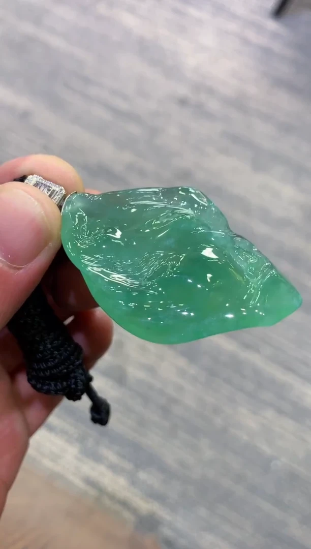 颈饰未镶嵌翡翠天然A货翡翠