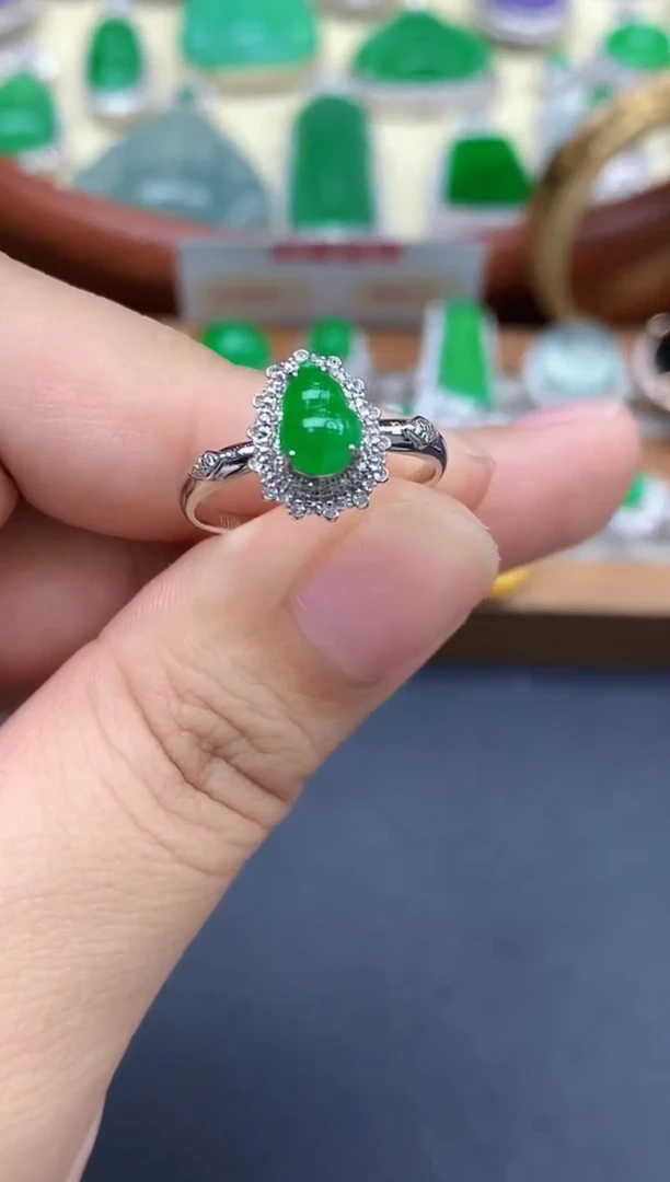 18K金镶嵌戒指翡翠462-中国好珍宝