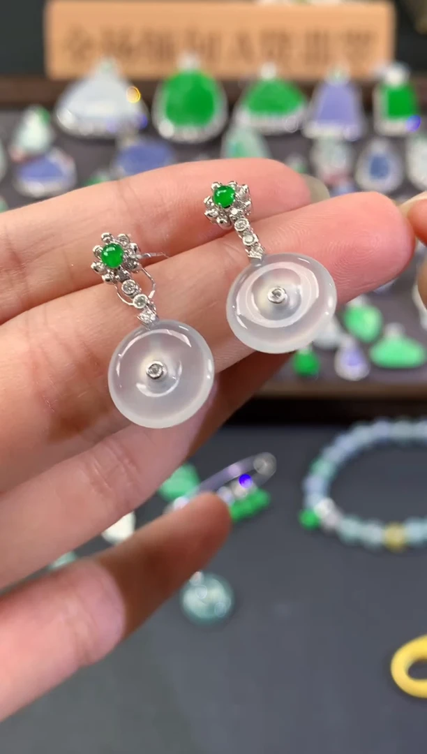 18K金镶嵌翡翠耳饰A495|6800