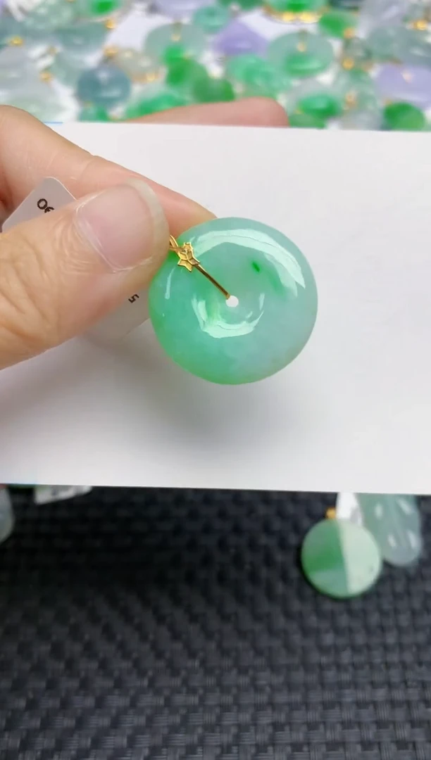 翡翠18K金镶嵌颈饰天然缅甸A货翡翠百元以上9元证书费自理