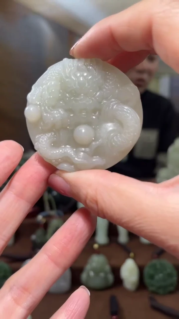 颈饰未镶嵌和田玉·