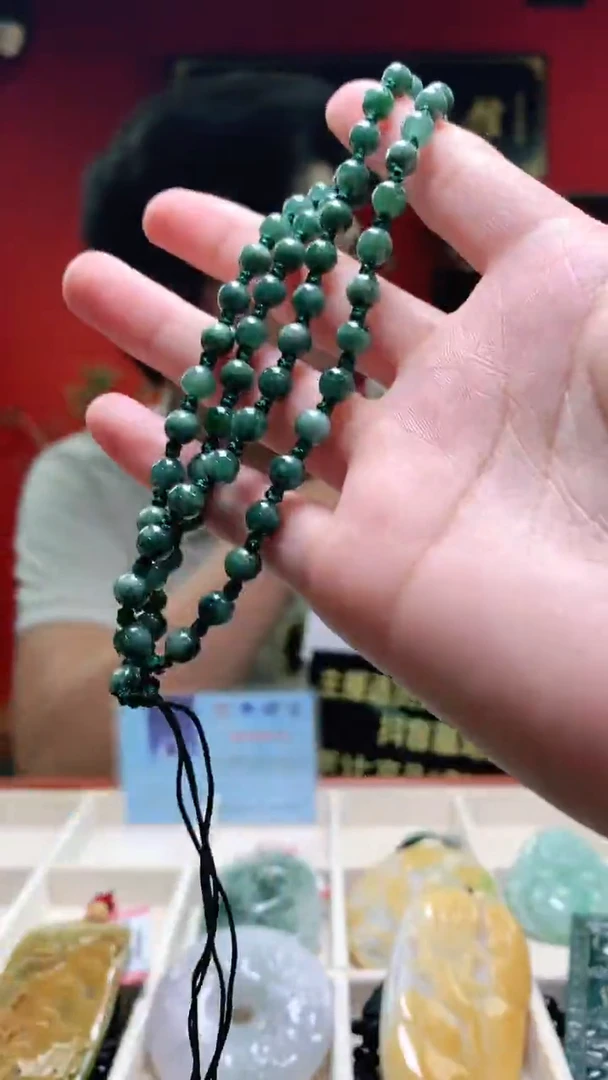 定制翡翠未镶嵌翡翠A货 多样性发其一