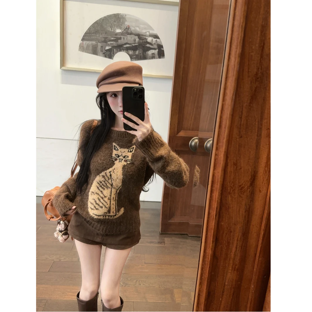 秋冬猫咪提花圆领针织衫慵懒上衣百搭咖色半身裙