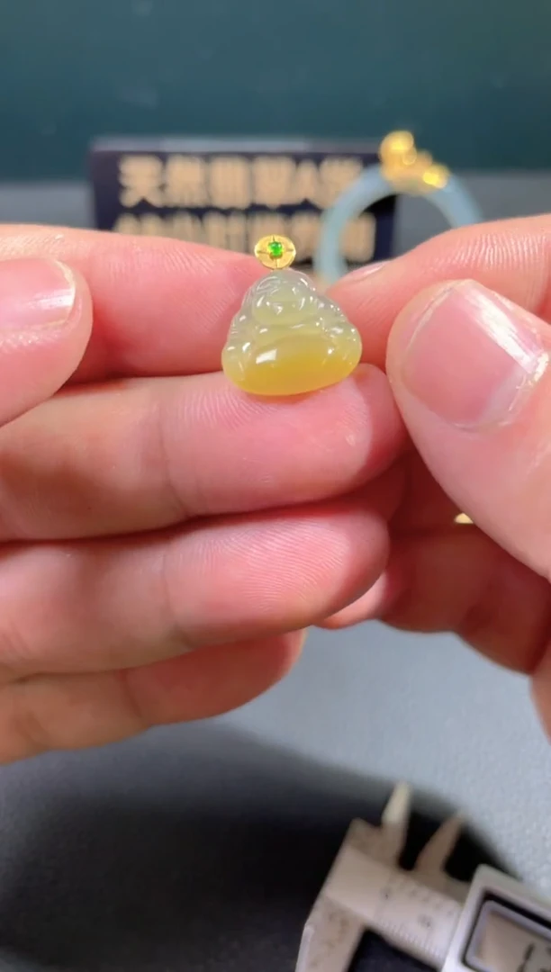 【闪购商品】翡翠颈饰18K金镶嵌翡翠