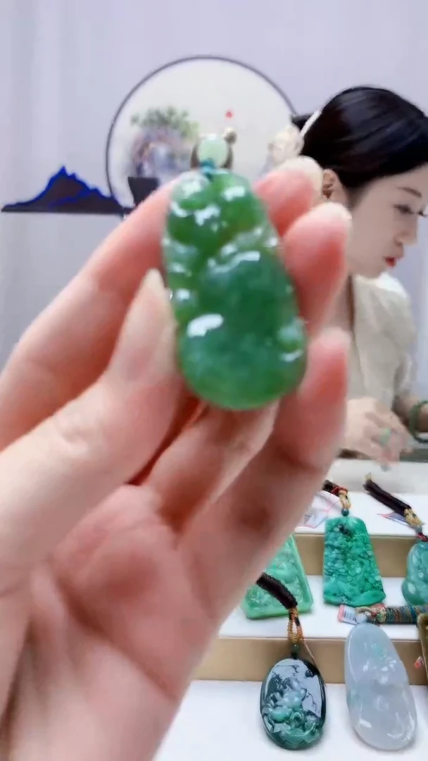 未镶嵌定制翡翠4852zm-毛货挂件49