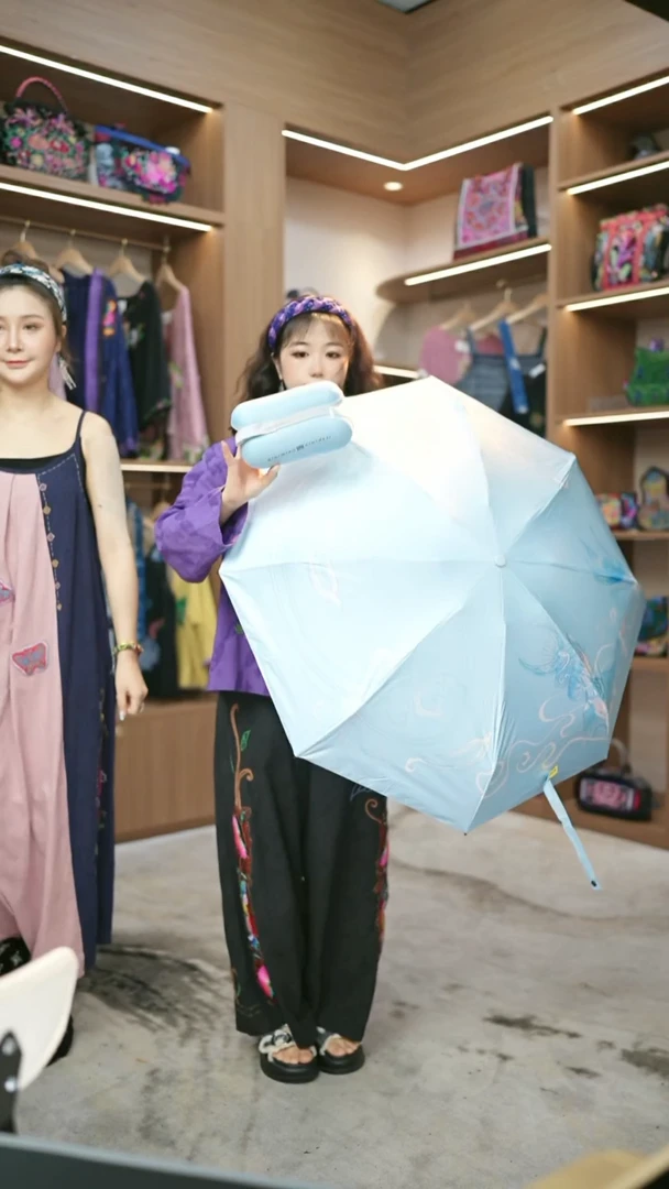 织绣L660蓝色太阳伞黔东南苗族刺绣