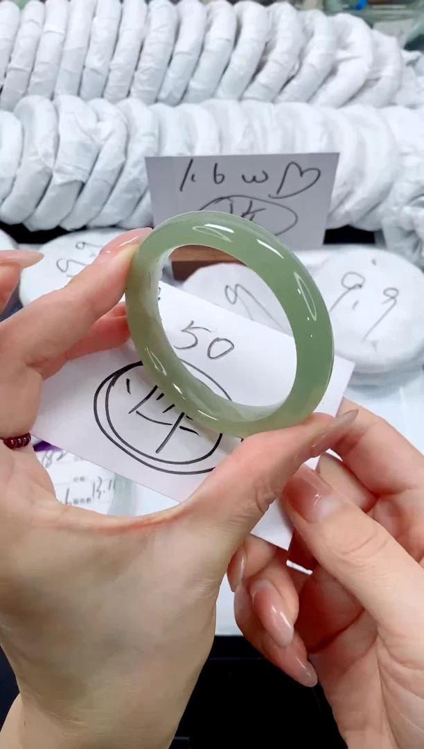 未镶嵌手镯石英质玉183-54.3