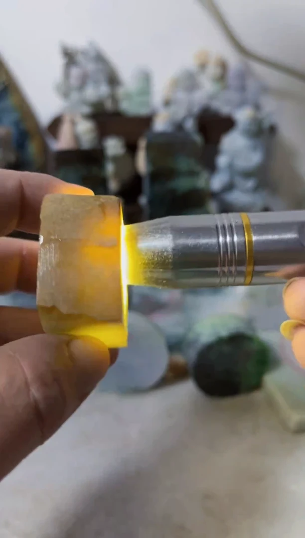 【闪购商品】翡翠吊坠(不含链)未镶嵌A706