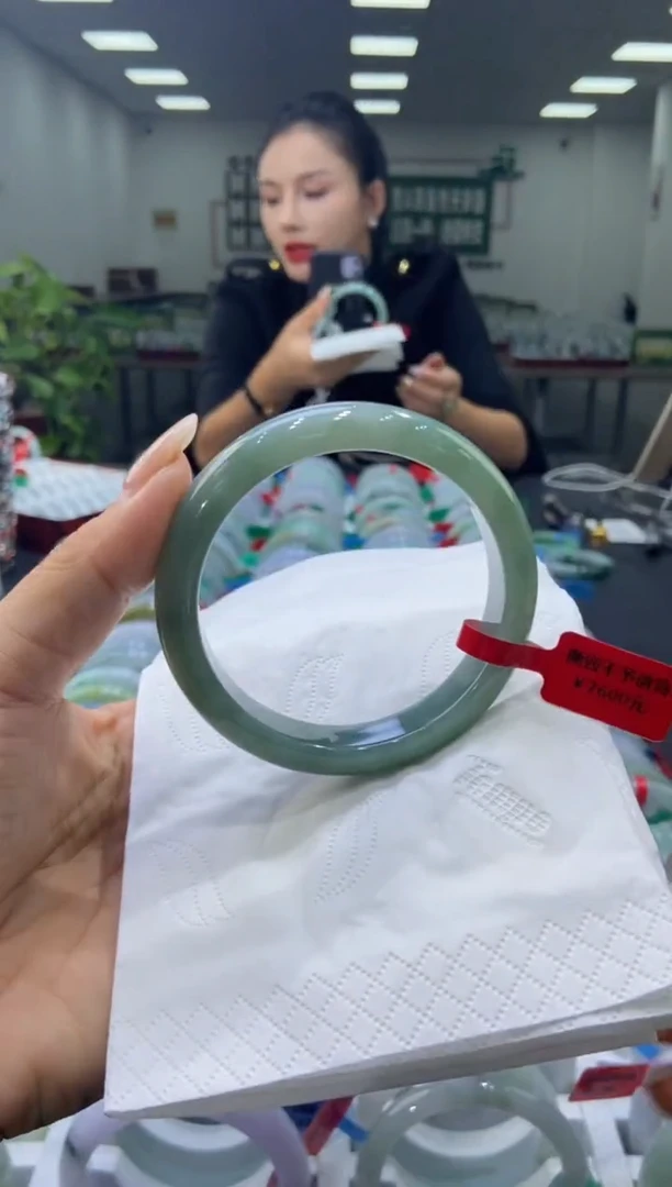 未镶嵌手镯翡翠0002719