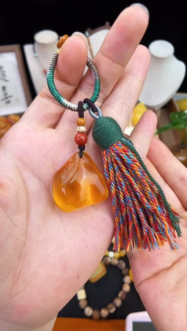 琥珀未镶嵌珠宝奇石柒月