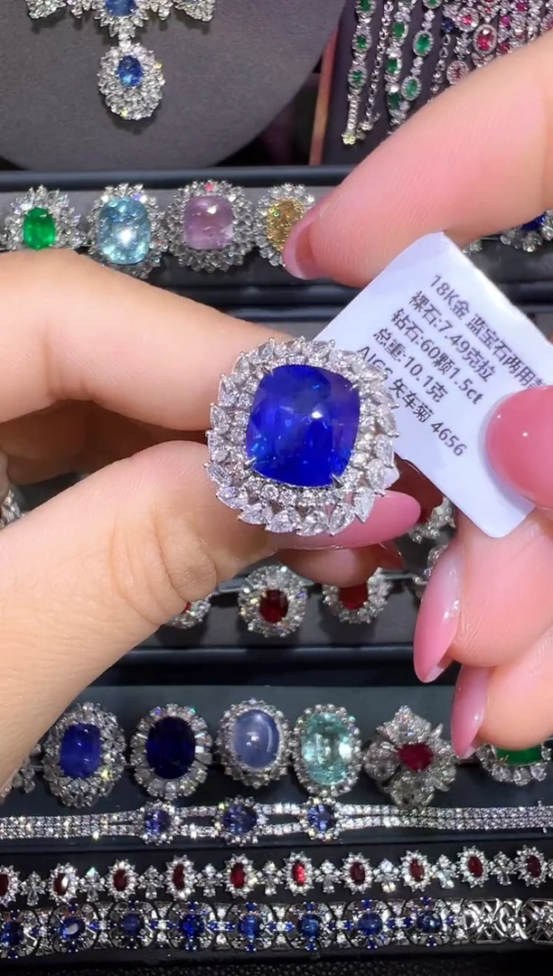 戒指蓝宝石18K金镶嵌7.49ct/矢车菊
