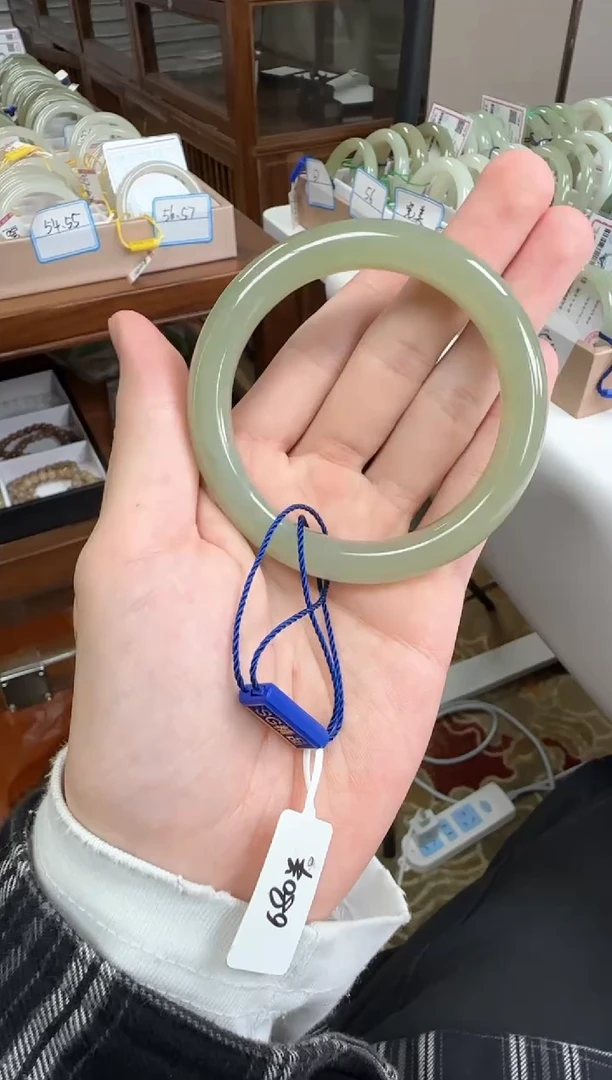 未镶嵌手镯和田玉58