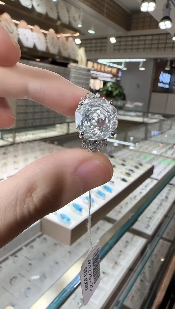 银S925镶嵌戒指水晶12m净体白水晶玫瑰款