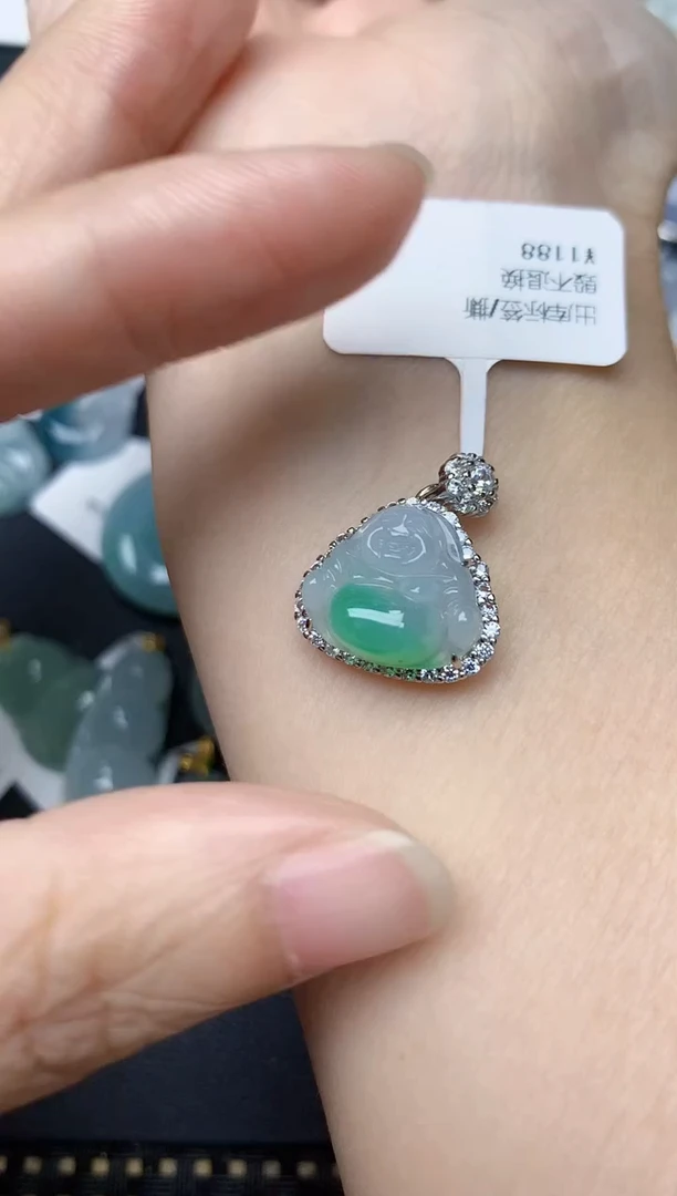 颈饰未镶嵌翡翠天然缅甸A货翡翠