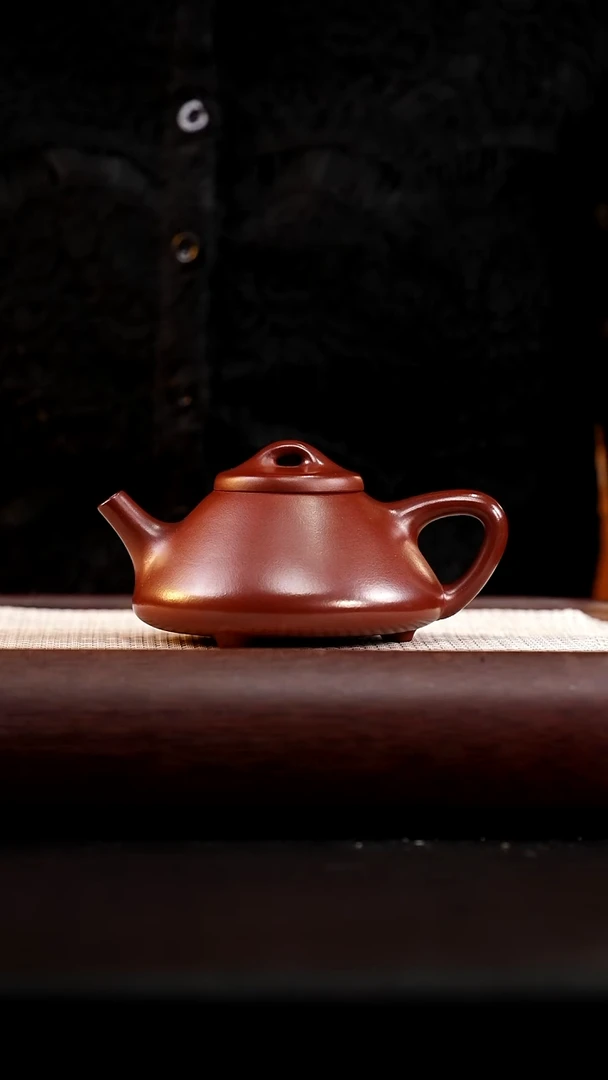茶壶紫砂红皮龙子冶石瓢