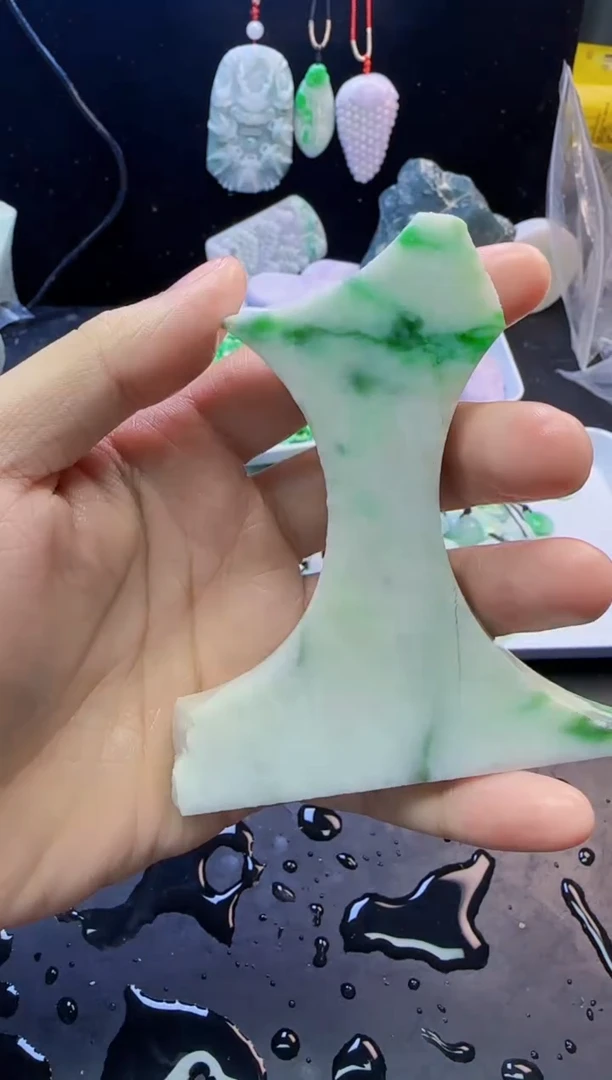 翡翠未镶嵌颈饰045天然A货翡翠