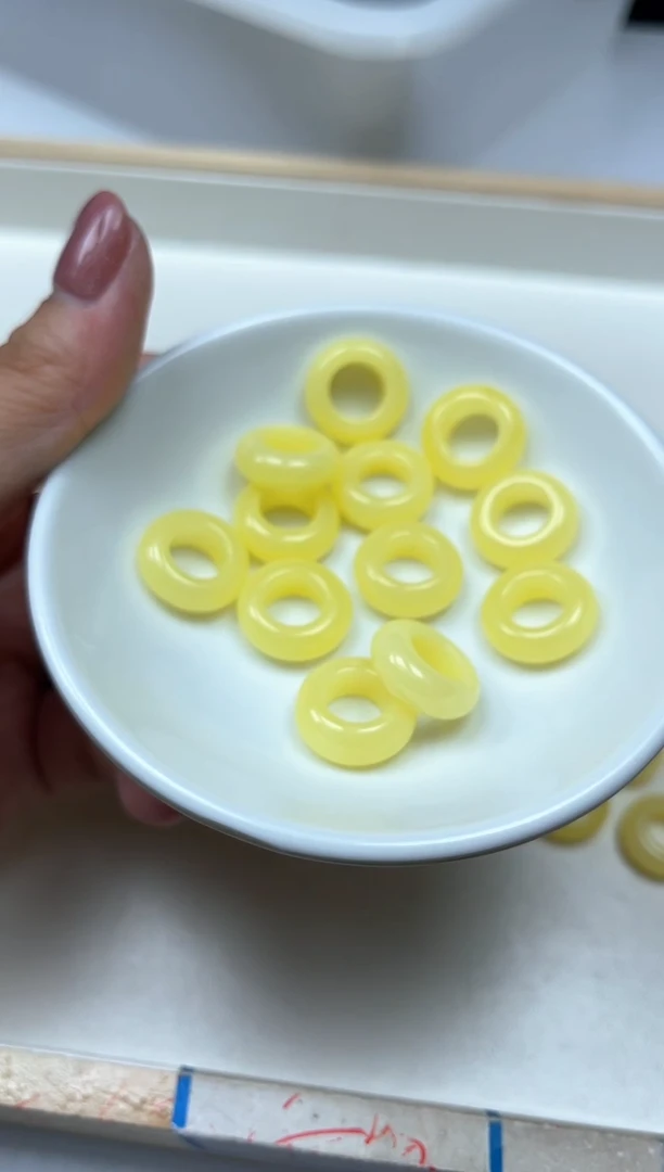 未镶嵌蜜蜡裸石M222 蜜蜡 圆跑环 3个8.8元