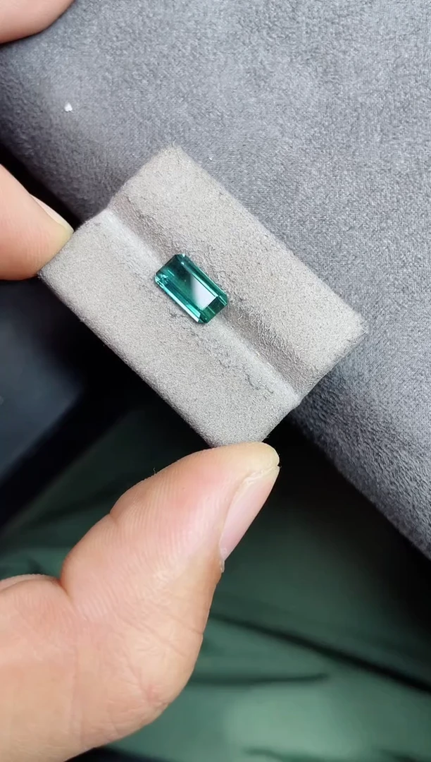未镶嵌裸石碧玺2.1ct