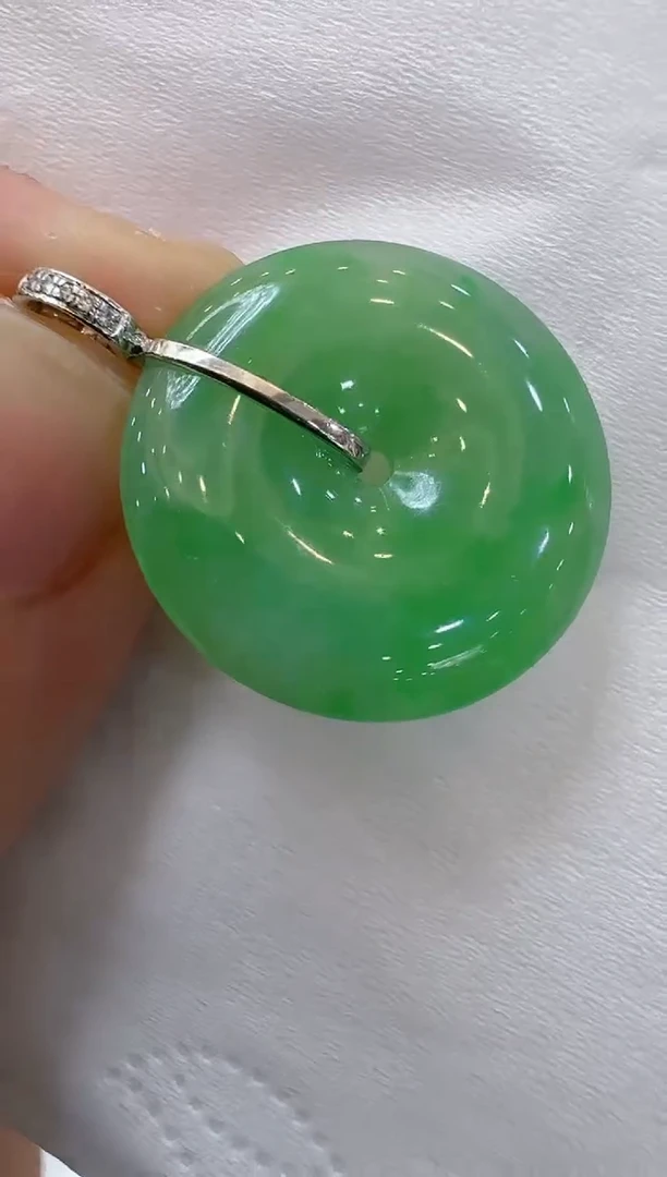 【闪购商品】翡翠吊坠(不含链)18K金镶嵌多样性团购发一件