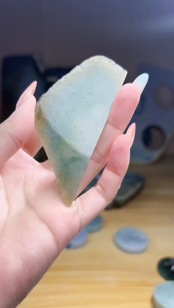 翡翠未镶嵌颈饰翡翠A货 温谭570