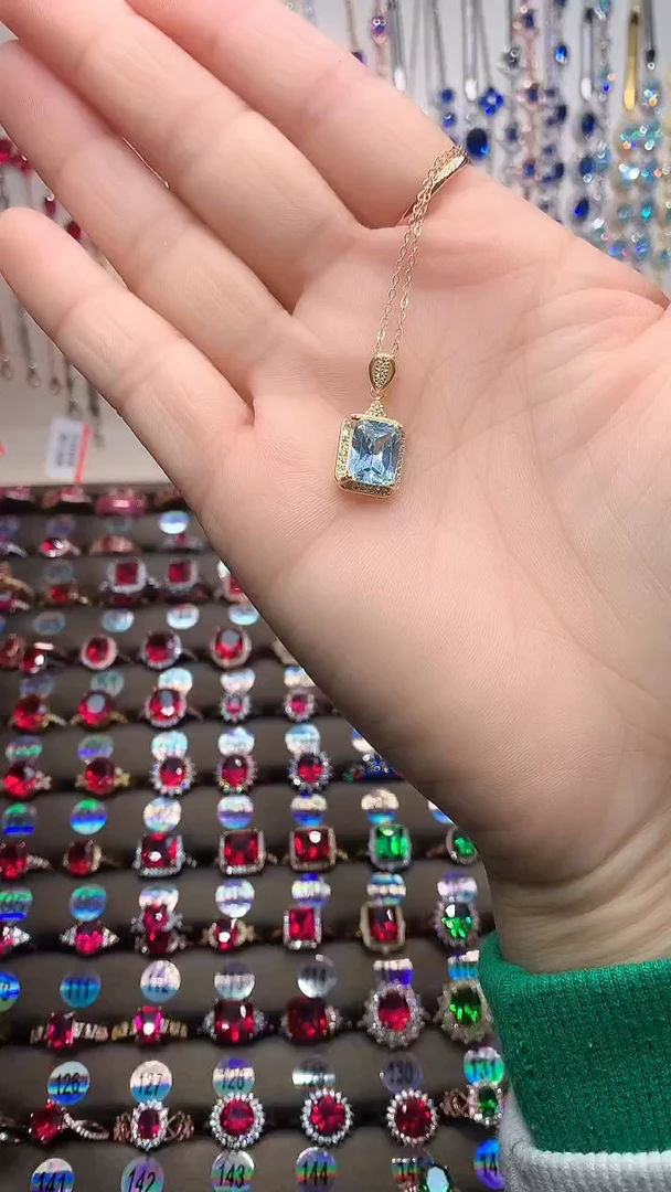 【闪购商品】海蓝宝石吊坠(赠链)银S925镶嵌金色