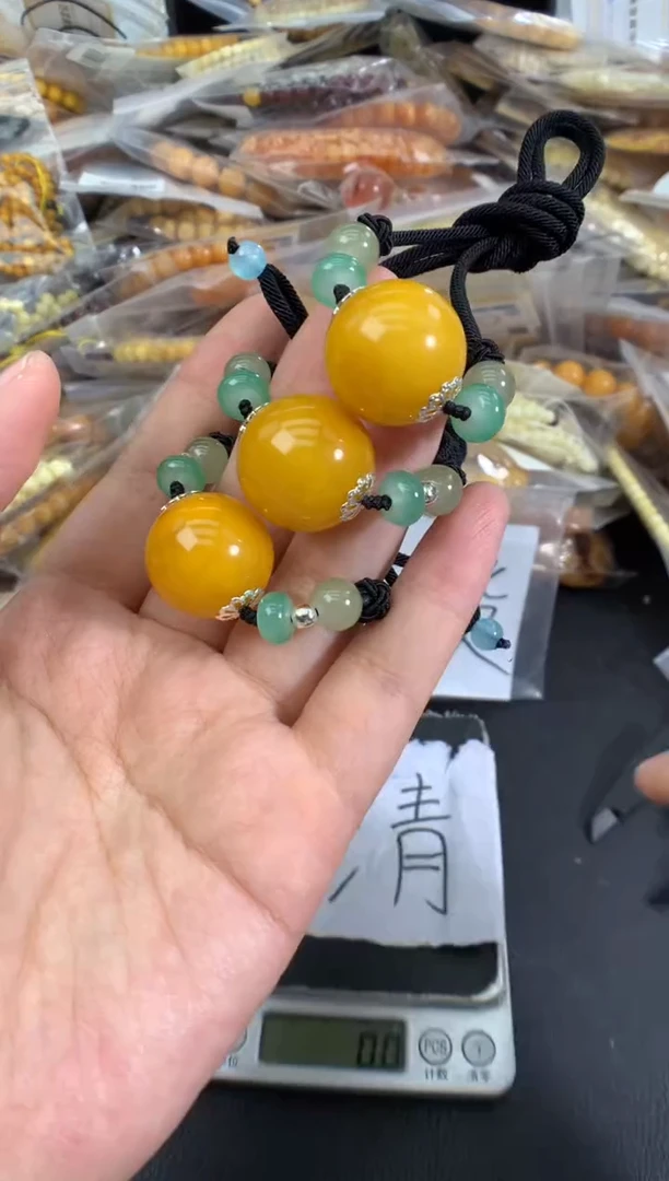 蜜蜡未镶嵌珠宝奇石多样性发一件